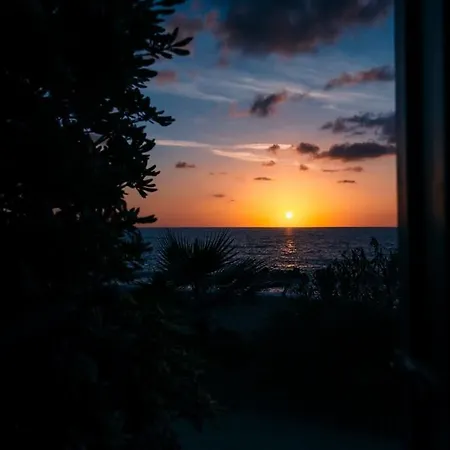 House By The Sea Sicilia Holiday home *