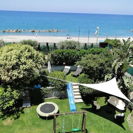 House By The Sea Sicilia Holiday home *